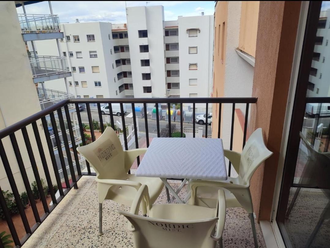 Apartamento Segunda Linea De La Playa Capellan Salou Oda fotoğraf